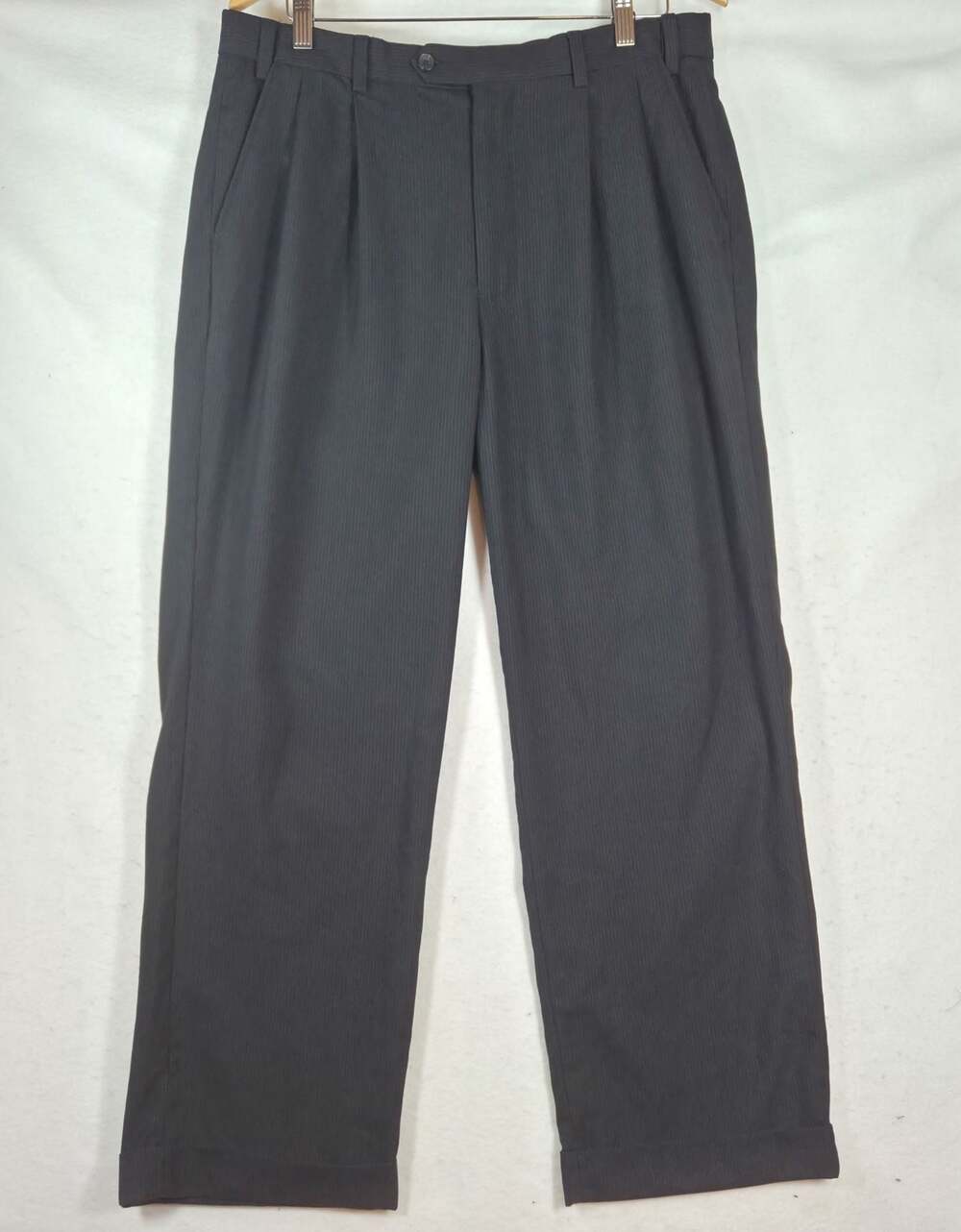 Van Heusen Dress Pants Mens 34x28 Black Pinstripe Double Pleated Cuffed Slacks